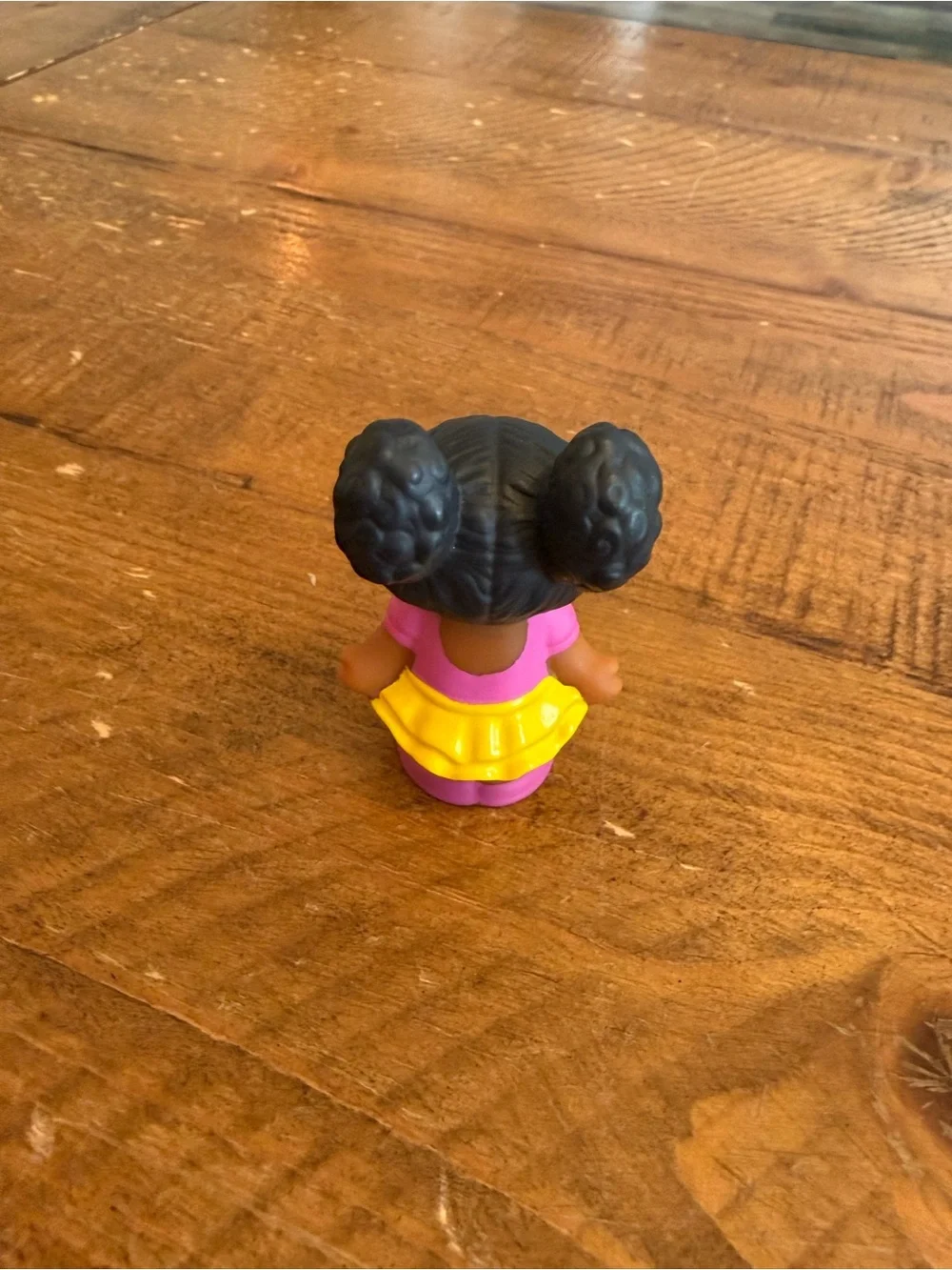 Fisher Price Little People Tessa yellow skirt as is